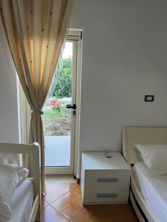 Rooms For Rent Habipi Vlore Exterior photo